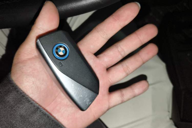 Used BMW iX 2022 xDrive40 Vehicle Key