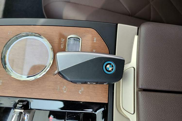 Used BMW iX 2022 xDrive40 Vehicle Key