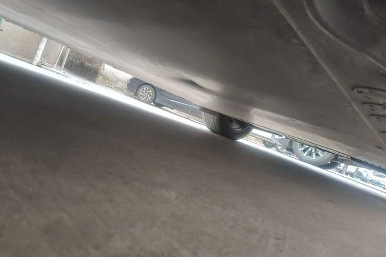 Used BMW iX 2022 xDrive40 Chassis Front Left