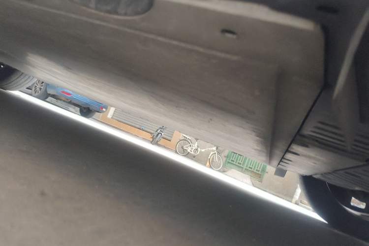 Used BMW iX 2022 xDrive40 Chassis Rear Left