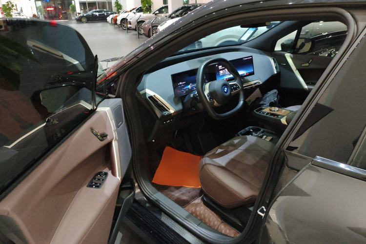 Used BMW iX 2022 xDrive40 Driver Seat