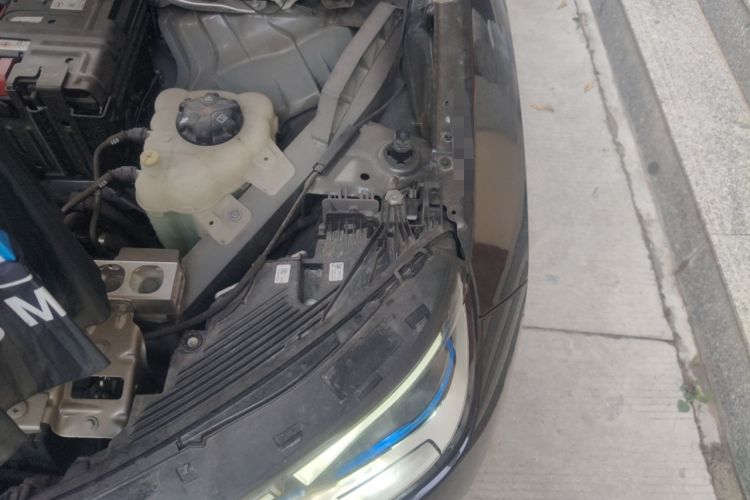 Used BMW iX 2022 xDrive40 Engine Bay Left