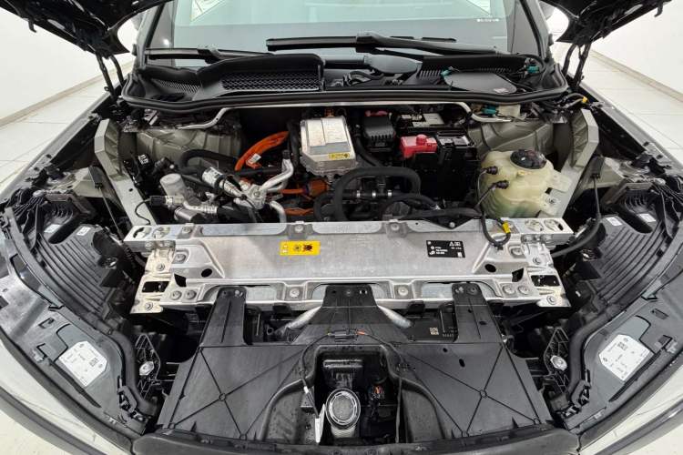 Used BMW iX 2022 xDrive40 Engine Bay