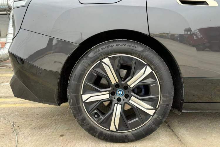 Used BMW iX 2022 xDrive40 Exterior 10