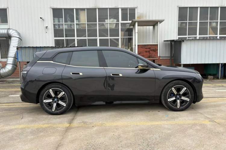 Used BMW iX 2022 xDrive40 Exterior 11