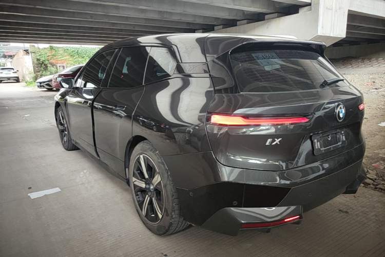 Used BMW iX 2022 xDrive40 Exterior 2