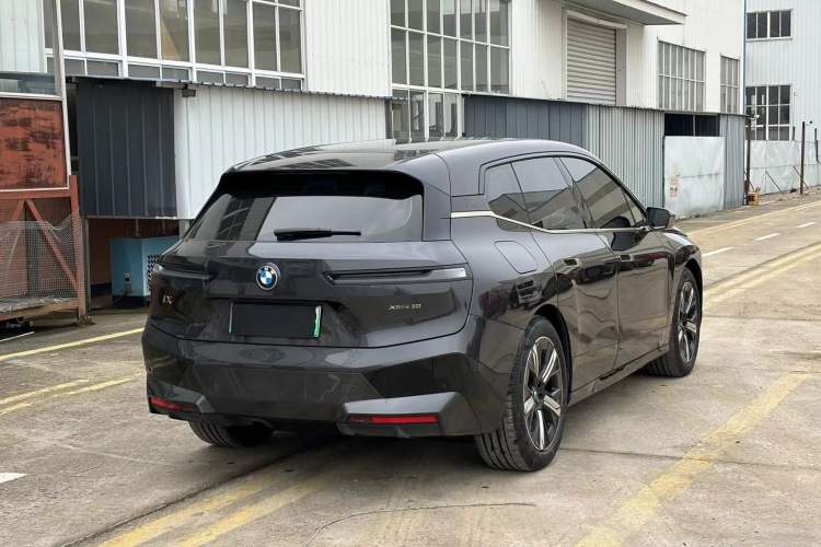 Used BMW iX 2022 xDrive40 Exterior 8