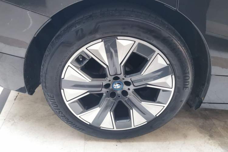 Used BMW iX 2022 xDrive40 Exterior 8