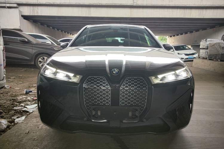 Used BMW iX 2022 xDrive40 Front