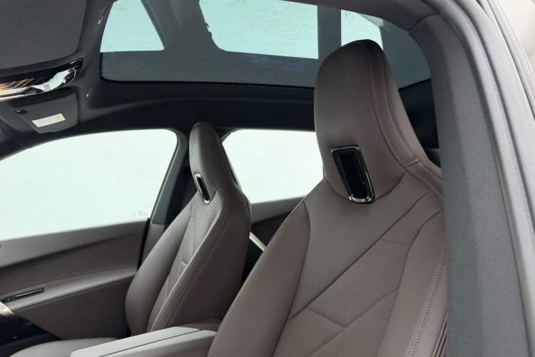Used BMW iX 2022 xDrive40 Headliner