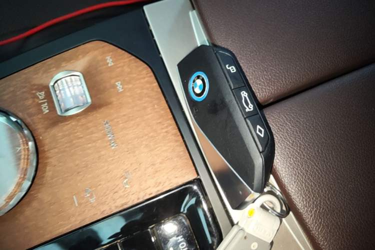 Used BMW iX 2022 xDrive40 Interior 1