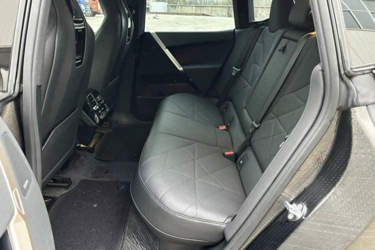Used BMW iX 2022 xDrive40 Interior 1