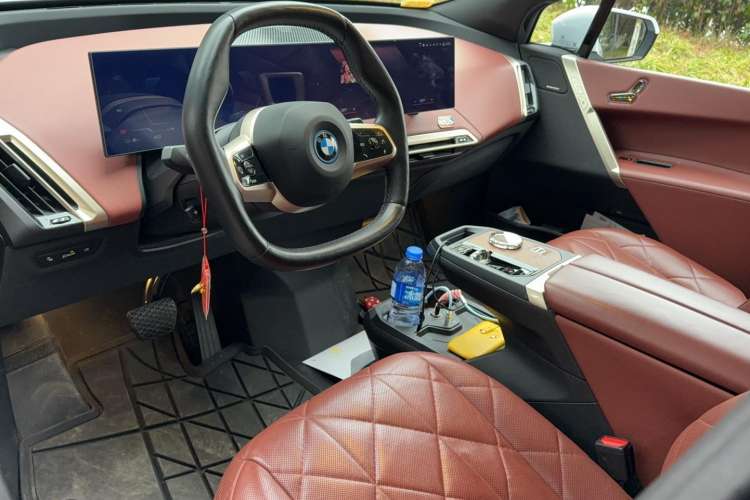 Used BMW iX 2022 xDrive50 Interior 3
