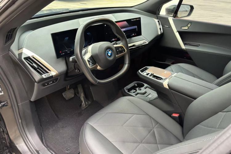 Used BMW iX 2022 xDrive40 Interior 5