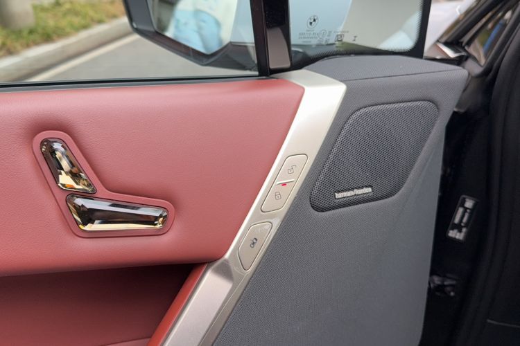 Used BMW iX 2022 xDrive50 Interior 5