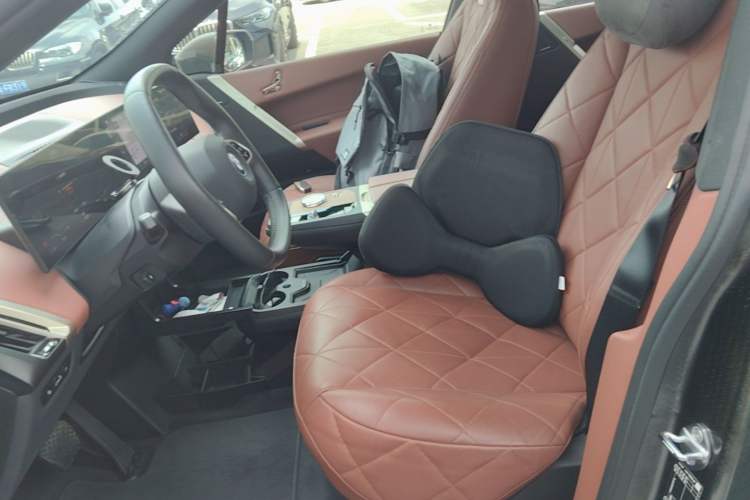 Used BMW iX 2022 xDrive50 Left Front Seat