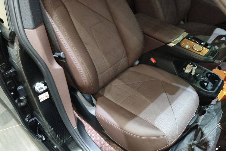 Used BMW iX 2022 xDrive40 Right Front Seat