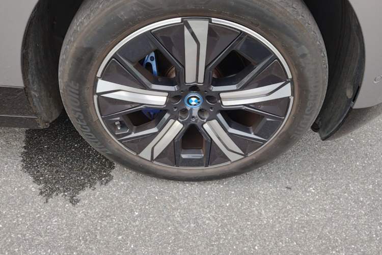 Used BMW iX 2022 xDrive50 Right Front Wheel Hub