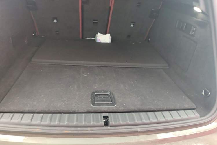 Used BMW iX 2022 M60 Trunk