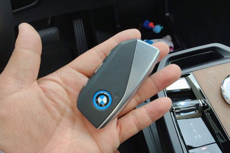 Used BMW iX 2022 xDrive50 Vehicle Key