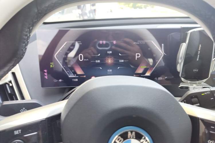 Used BMW iX 2022 xDrive40 Instrument Cluster