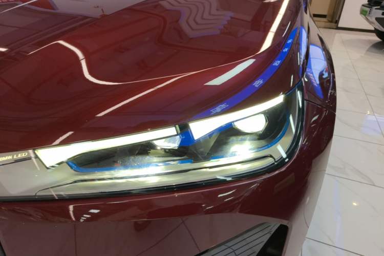 Used BMW iX 2022 xDrive40 Left Front Headlight