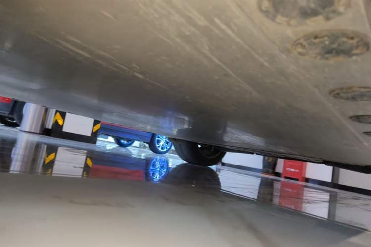 Used BMW iX 2022 xDrive40 Left Side Sill
