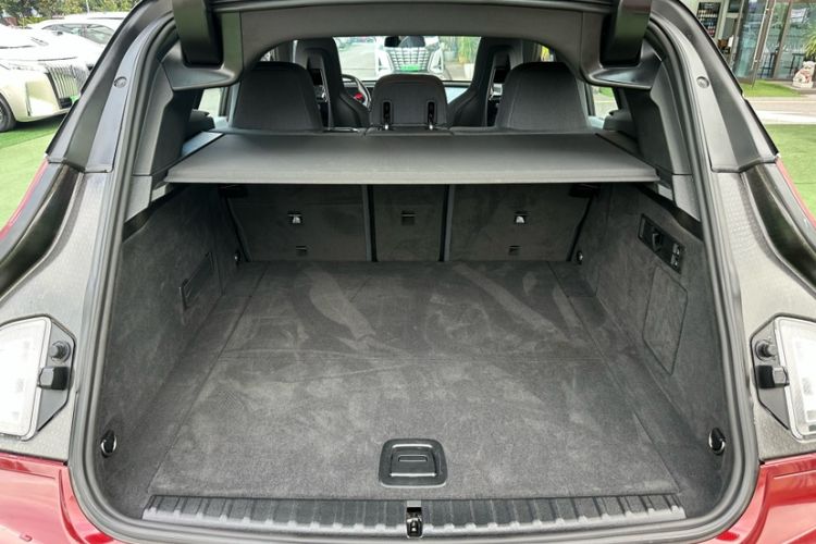 Used BMW iX 2022 xDrive40 Trunk