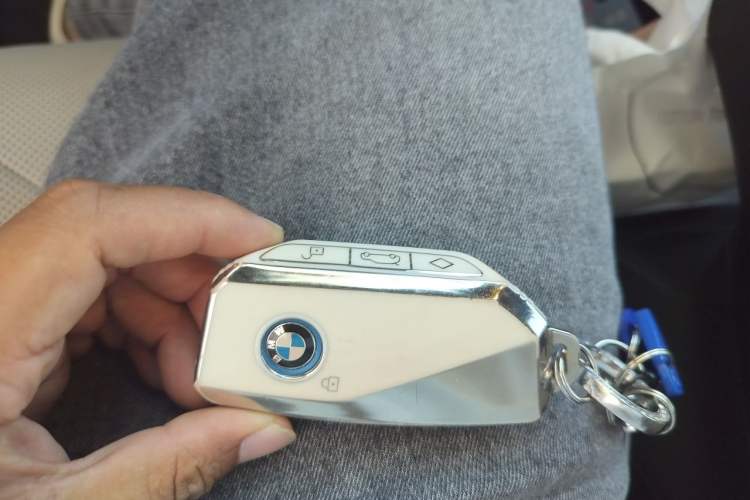 Used BMW iX 2022 xDrive40 Vehicle Key