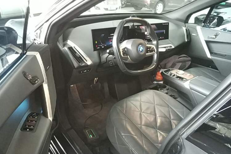 Used BMW iX 2022 xDrive40 Driver Seat