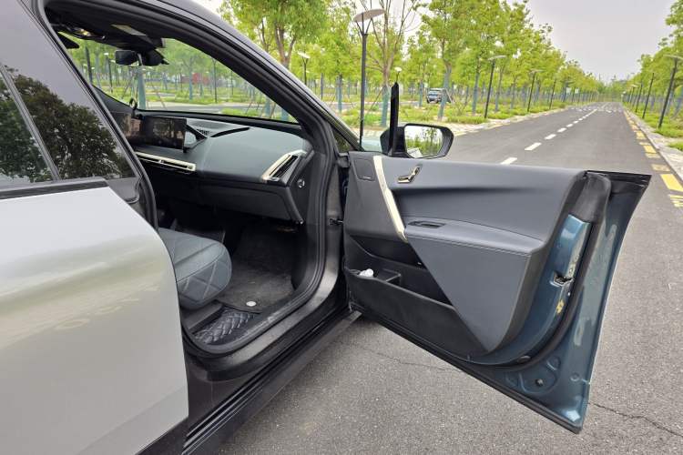 Used BMW iX 2022 xDrive40 Interior 8