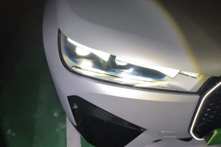 Used BMW iX 2022 xDrive40 Right Front Headlight