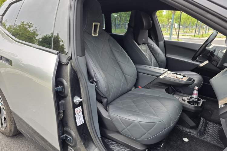 Used BMW iX 2022 xDrive40 Right Front Seat