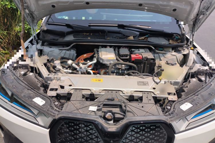 Used BMW iX 2022 xDrive40 Engine Bay