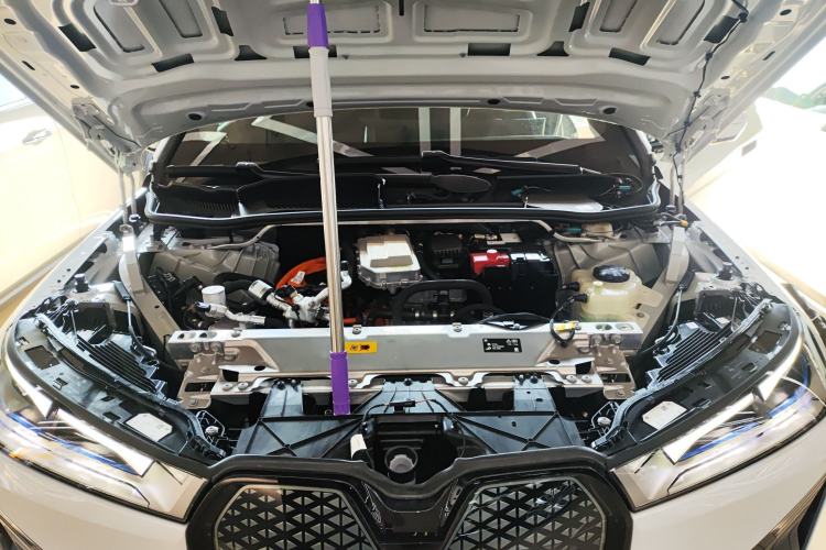 Used BMW iX 2022 xDrive40 Engine Bay