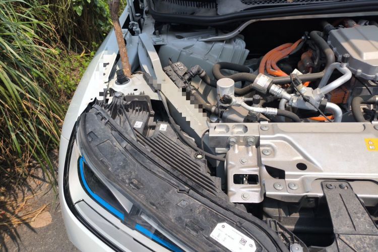 Used BMW iX 2022 xDrive40 Engine Bay Right