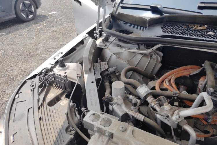 Used BMW iX 2022 xDrive40 Engine Bay Right