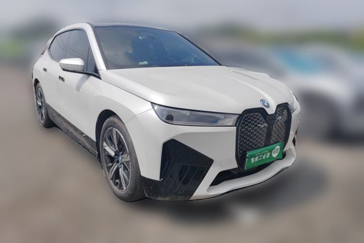 Used BMW iX 2022 xDrive40 Front Right 45 Deg