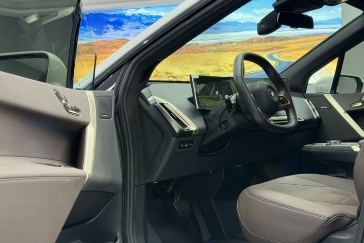 Used BMW iX 2022 xDrive40 Interior 2