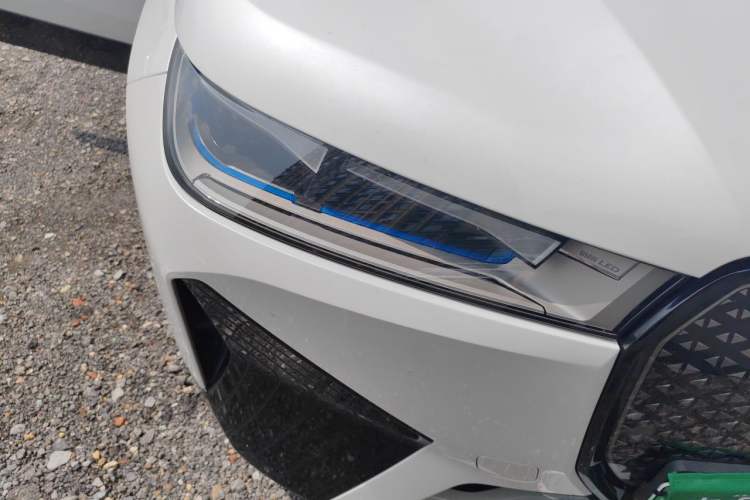Used BMW iX 2022 xDrive40 Right Front Headlight