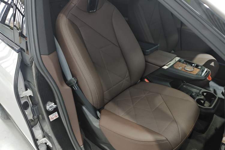 Used BMW iX 2022 xDrive40 Right Front Seat