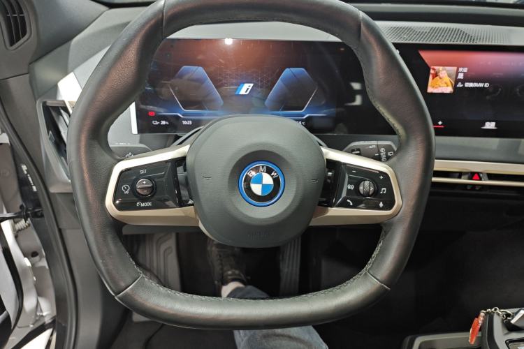 Used BMW iX 2022 xDrive40 Steering Wheel