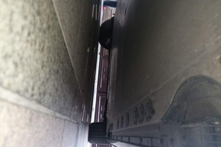 Used BMW iX 2023 xDrive40 Chassis Front Left
