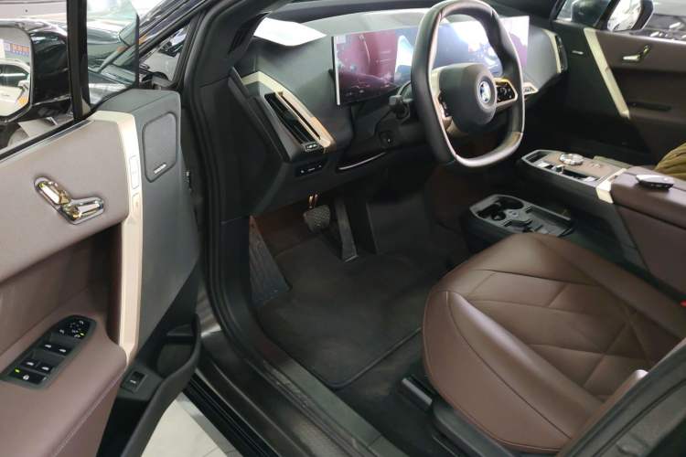 Used BMW iX 2023 xDrive40 Driver Seat