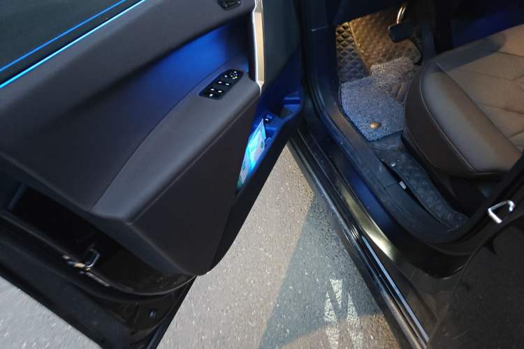 Used BMW iX 2023 xDrive40 Driver Seat
