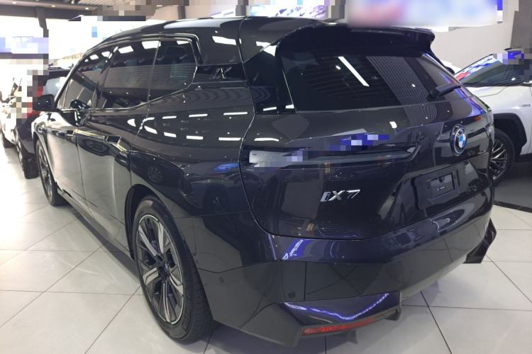 Used BMW iX 2023 Updated xDrive40 Exterior 2