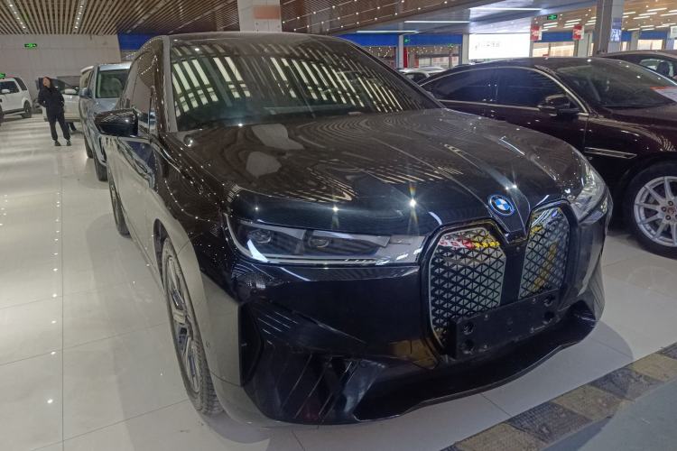 Used BMW iX 2023 Updated xDrive40 Exterior 2