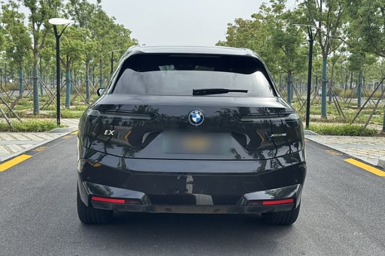 Used BMW iX 2023 Updated xDrive40 Exterior 5