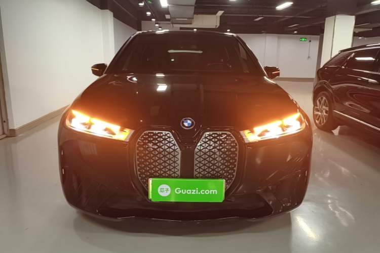 Used BMW iX 2023 Updated xDrive40 Front