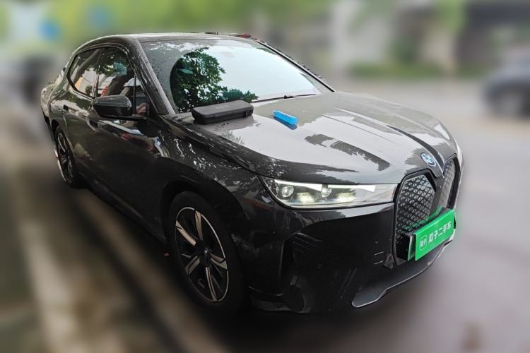 Used BMW iX 2023 Updated xDrive40 Front Right 45 Deg